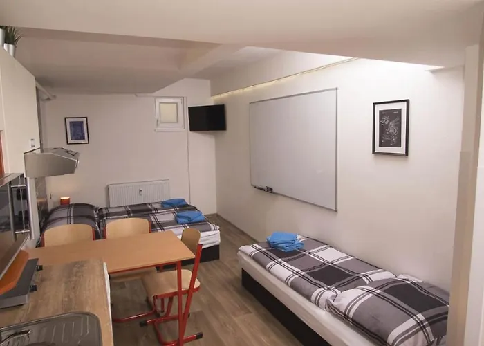 School - Your Unique Place In By Metro Vysehrad Lägenhet